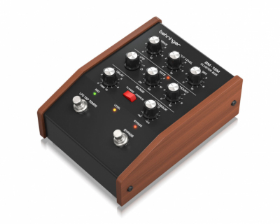 Behringer BM-18M CLUSTER BOX - Efekt modulacyjny