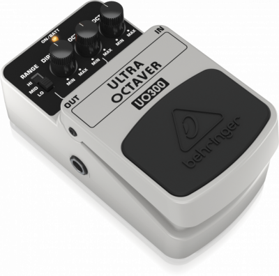 Behringer UO300 - efekt basowy octaver