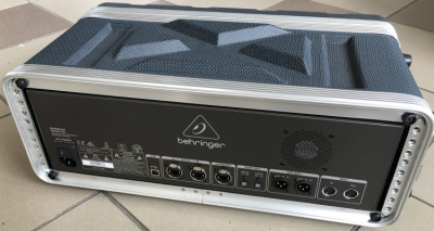 Behringer X32 COMPACT + Behringer S32 - Mikser cyfrowy oraz Stagebox cyfrowy (zestaw z case'ami)