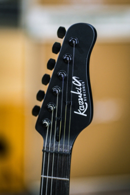 Kazuki BKZ-NST-BK - Gitara elektryczna