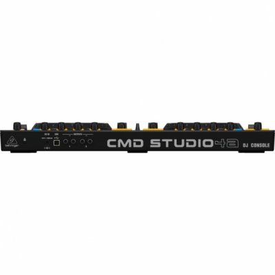 Behringer CMD STUDIO 4A - kontroler DJ
