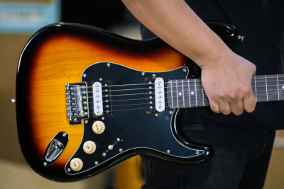 Kazuki BKZ-NST-SB - Gitara elektryczna