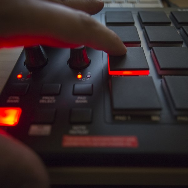 AKAI MPD 218 - Kontroler USB/MIDI