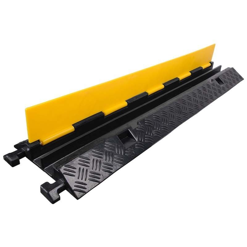 NN CB2 najazd kablowy solidny ochrona kabli 1 m