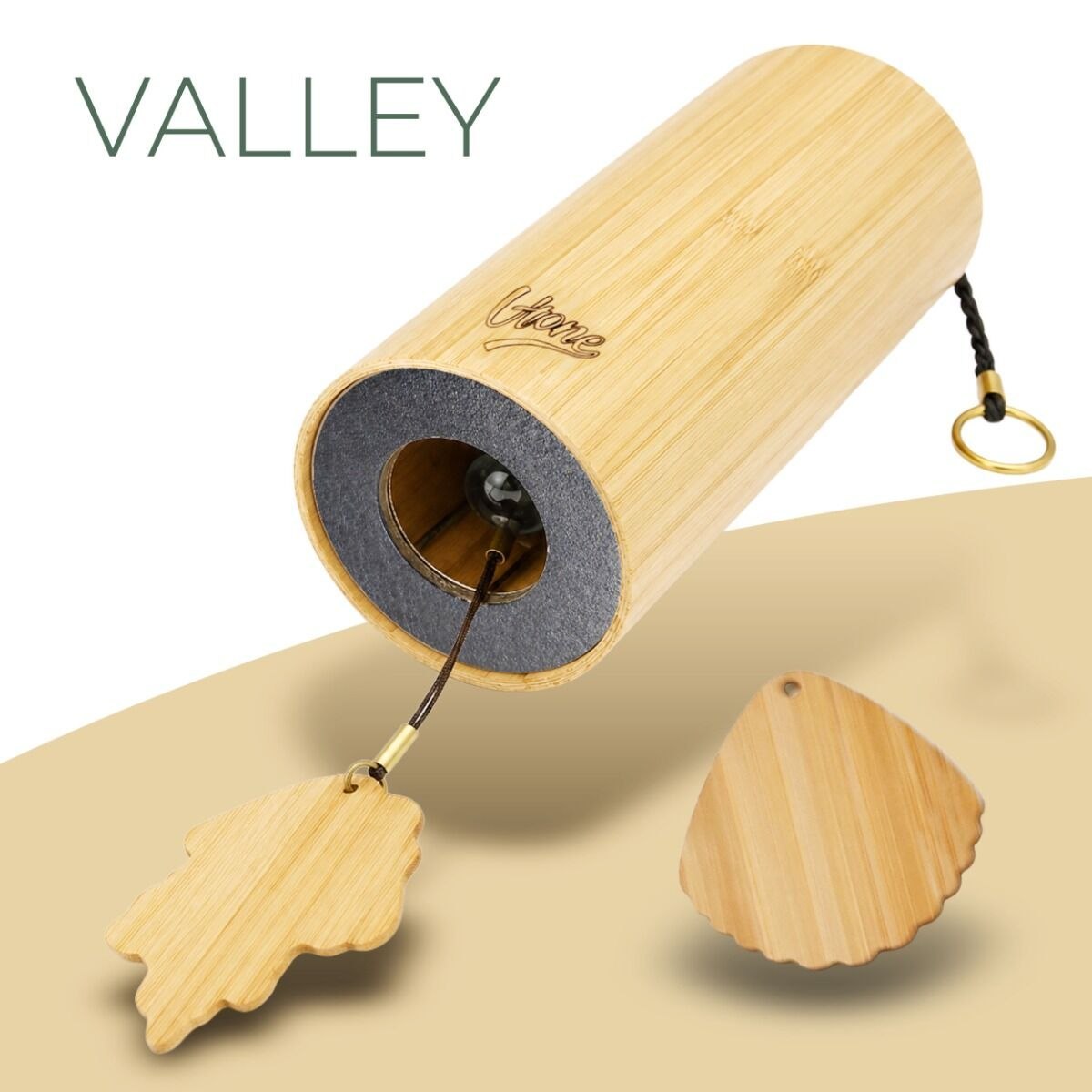V-TONE ZEN VALLEY dzwonek wietrzny wind chime dekoracja dźwiękowa tonacja D drewno bambusowe żółto-różowy koralik 2 zawieszki liść muszla 40,5 cm