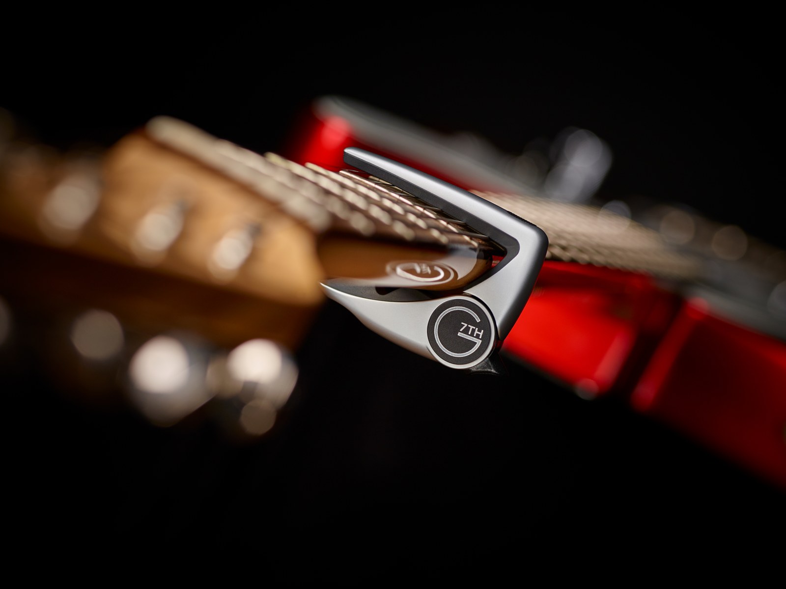 Kapodaster G7th Performance 2 Steel String Silver do gitary akustycznej i elektrycznej