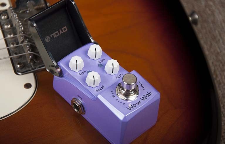 Joyo JF-322 Wow-Wah - dynamiczny auto-wah z czterema regulatorami