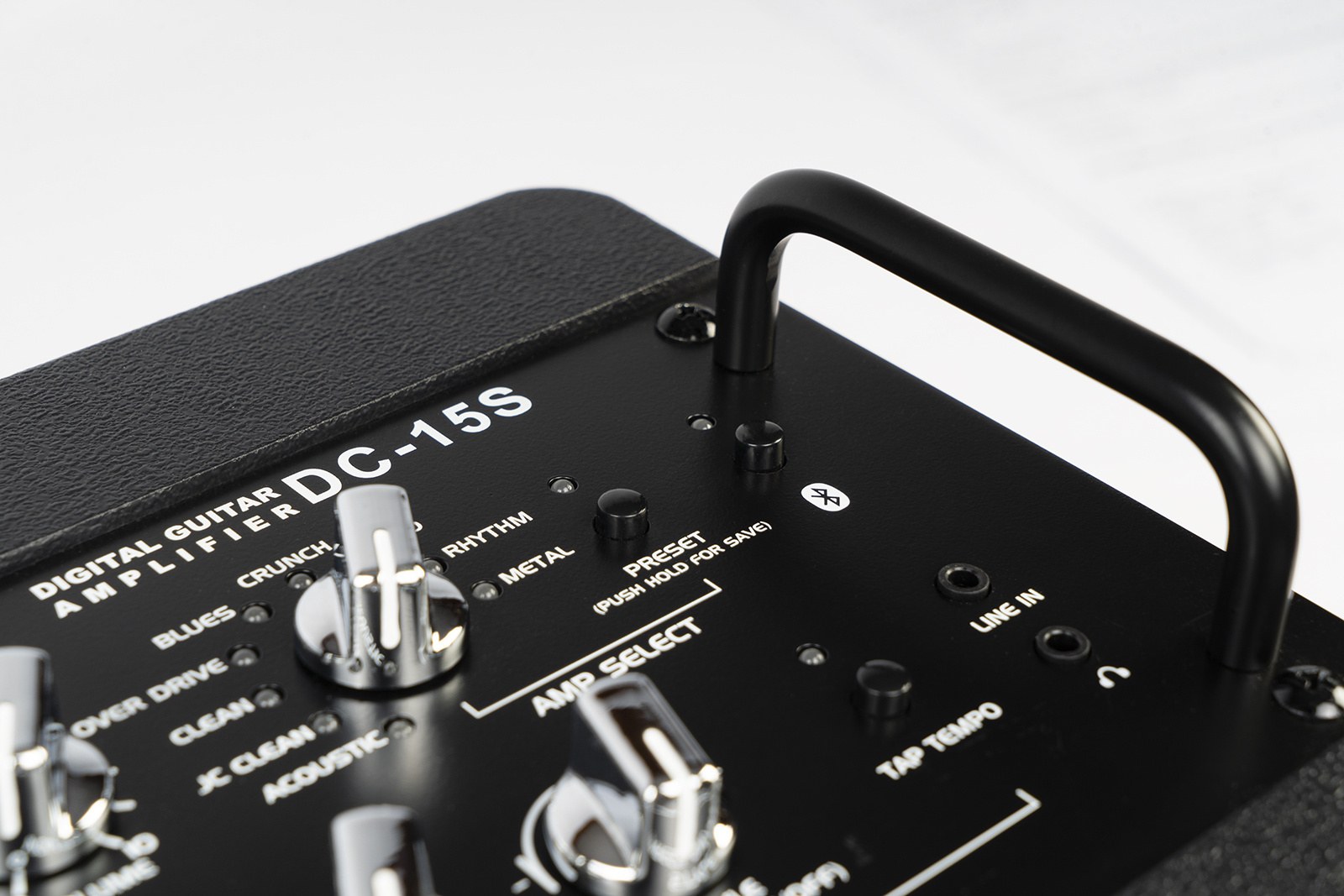 Joyo DC-15S - akumulatorowe combo gitarowe 15 W z looperem i Bluetooth