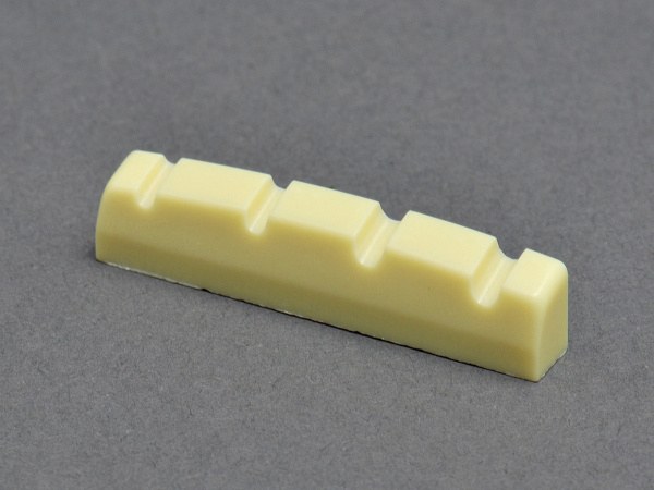 Göldo SNB42 Duro Nut - siodełko do basu 4-strunowego, 42 x 6 x 9,4 mm