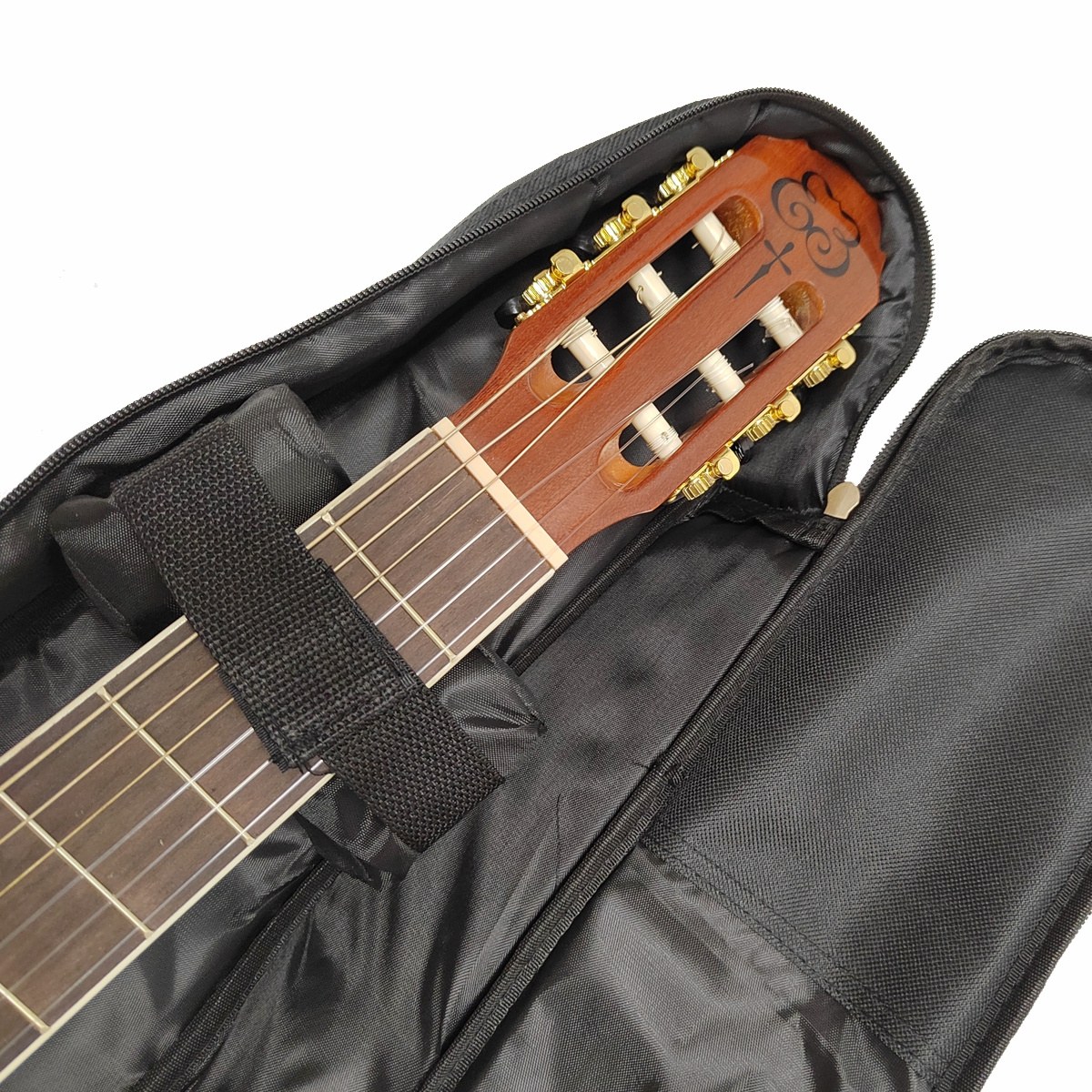 Pokrowiec na gitarę klasyczną 4/4 Hard Bag GB-06L-39" czarny