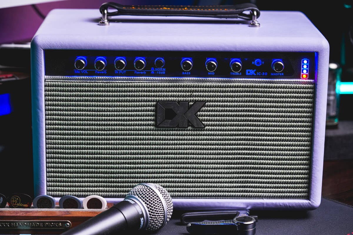 Wzmacniacz do gitary akustycznej DK Technology iC-30