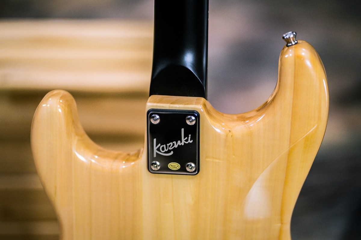 Gitara elektryczna Kazuki BKZ-NST-NA