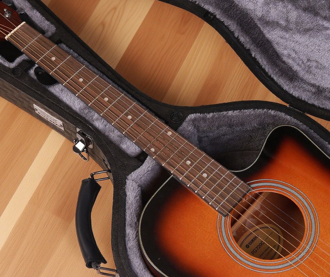 Futerał na gitarę akustyczną Hard Bag GB-85