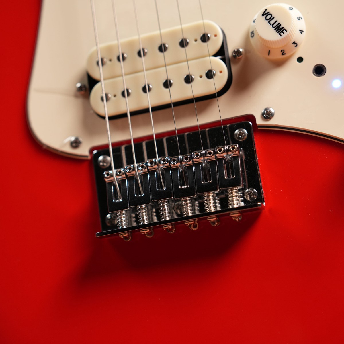 Gitara elektryczna ze wzmacniaczem Kazuki BKZ-SM101ST-CRD