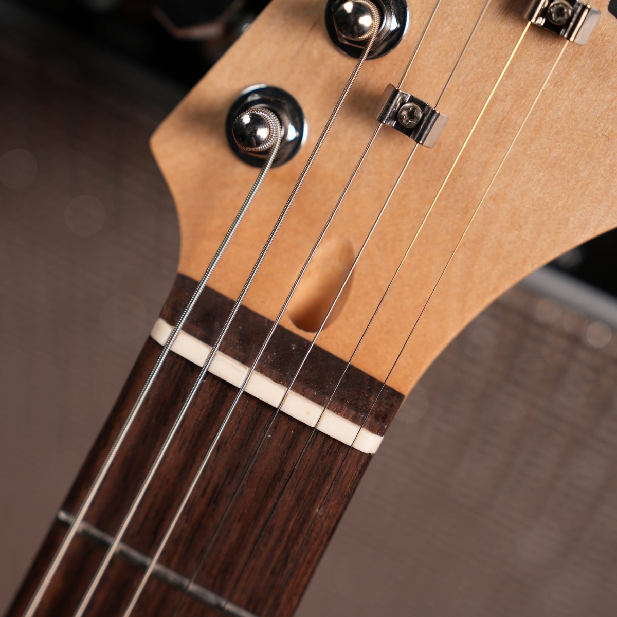 Gitara elektryczna ze wzmacniaczem Kazuki BKZ-SM101ST-CBL