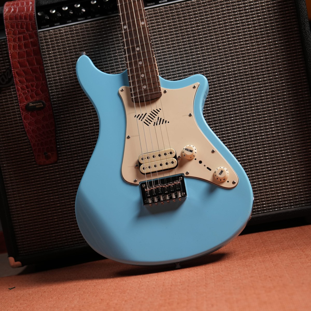Gitara elektryczna ze wzmacniaczem Kazuki BKZ-SM101ST-CBL