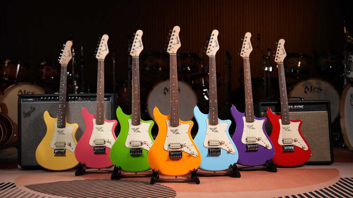 Gitara elektryczna ze wzmacniaczem Kazuki BKZ-SM101ST-CG