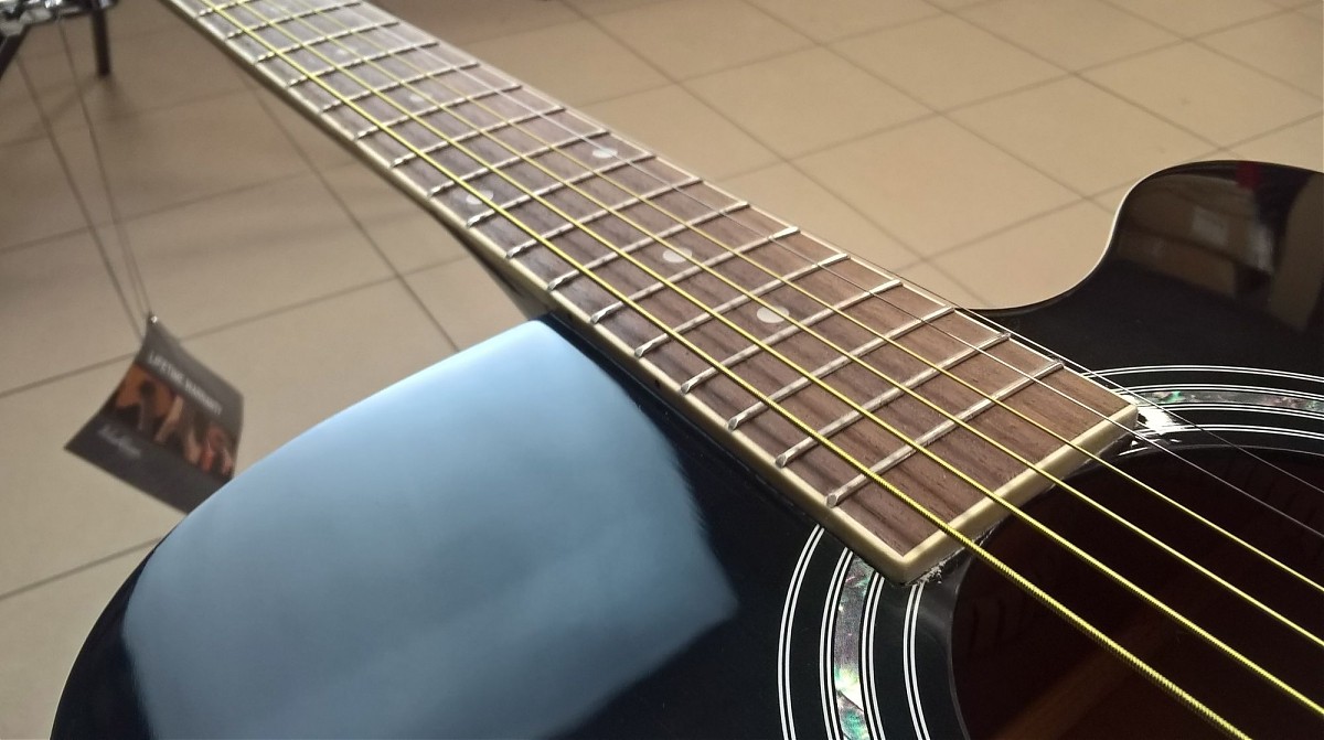 WASHBURN WA 90 C (B) gitara akustyczna