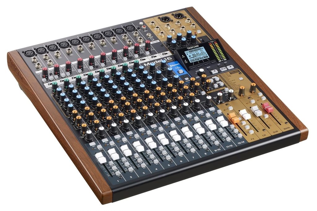 Tascam MODEL 16 - 14-kanałowy analogowy mikser fonii / 16-śladowy rejestrator cyfrowy / interfejs USB