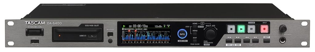 DA-6400 - 64-śladowy rejestrator audio TASCAM, zawiera AK-CC25 i 240GB SSD