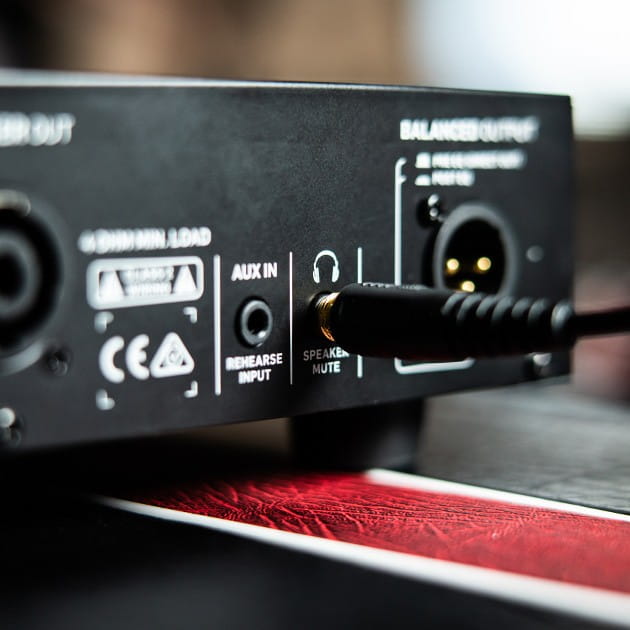 TC Electronic BQ250 Wzmacniacz basowy 250W typu micro head